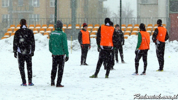 Znowu na śniegu i znowu na sztucznej nawierzchni