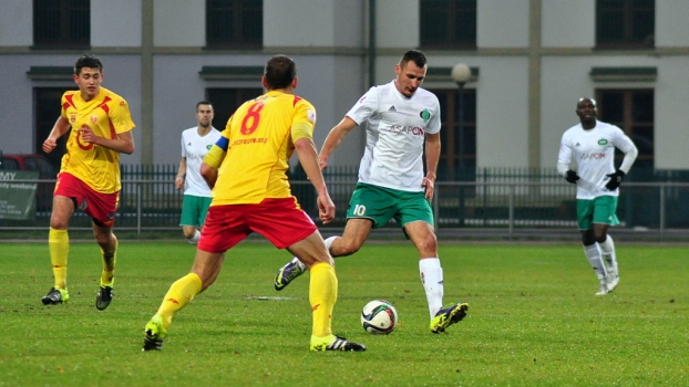 Znicz Pruszków - Radomiak Radom 4:2 (2:0)