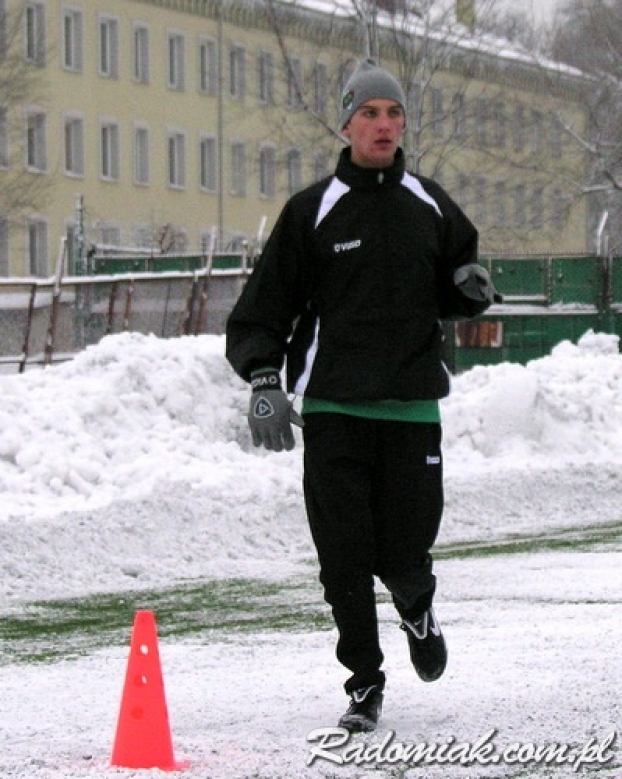 Trening na sztucznym boisku MOSiRu