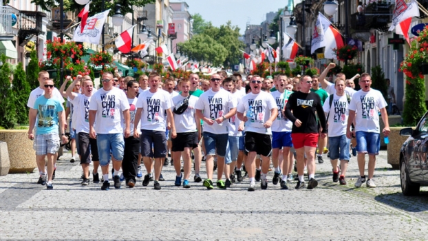 Kibice Radomiaka na marszu "gdyby nie Ursus, gdyby nie Radom..."